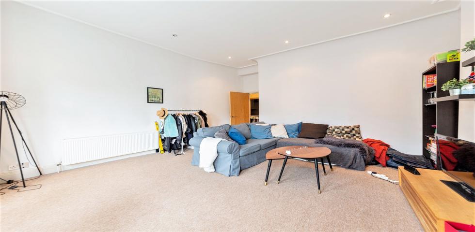 Modern Apartment Buckland Crescent, Belsize Park